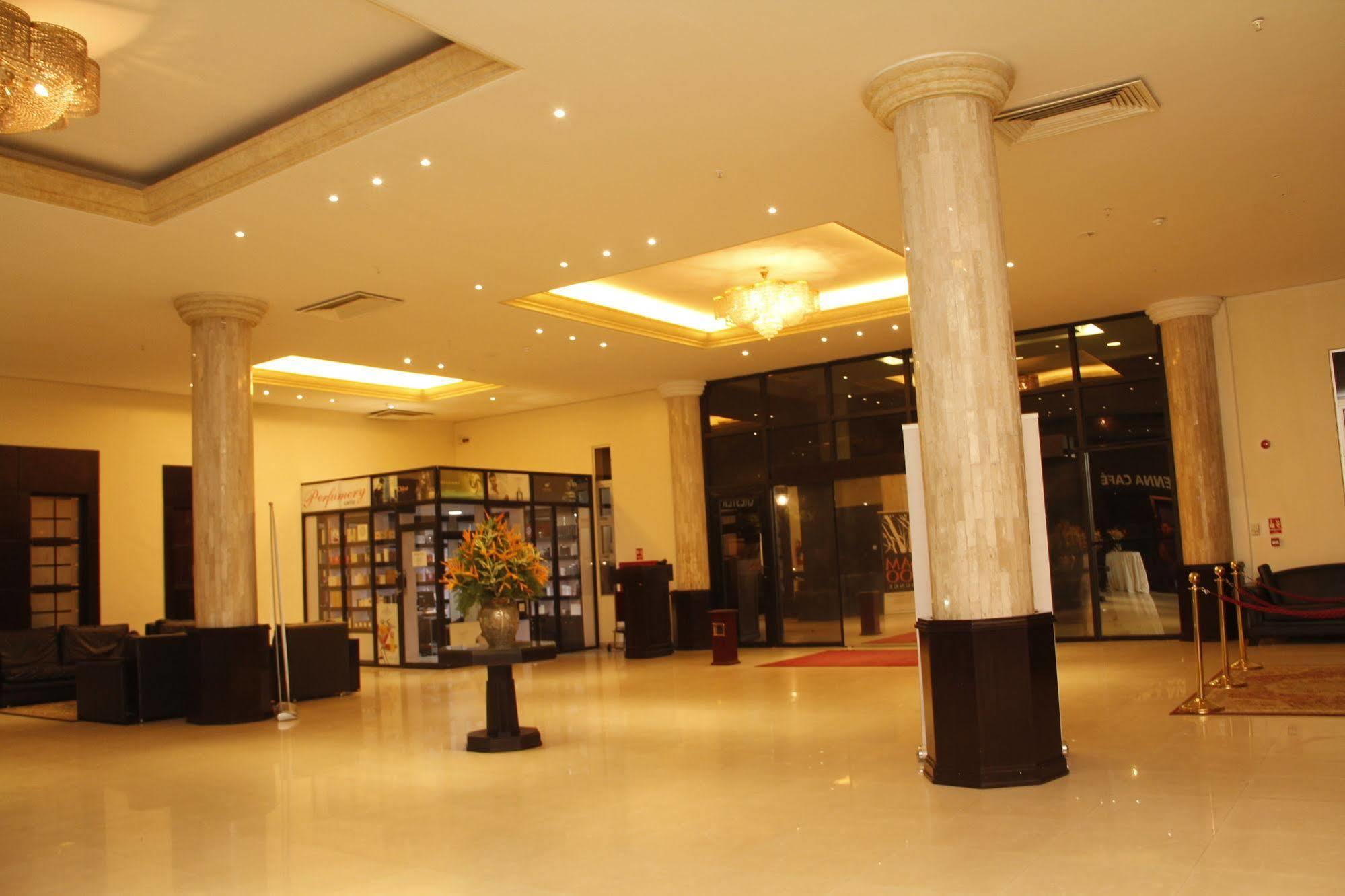 Transcorp Hotels Calabar Exterior foto